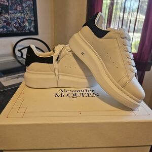 Alexander Mc Queen- kids zise 32